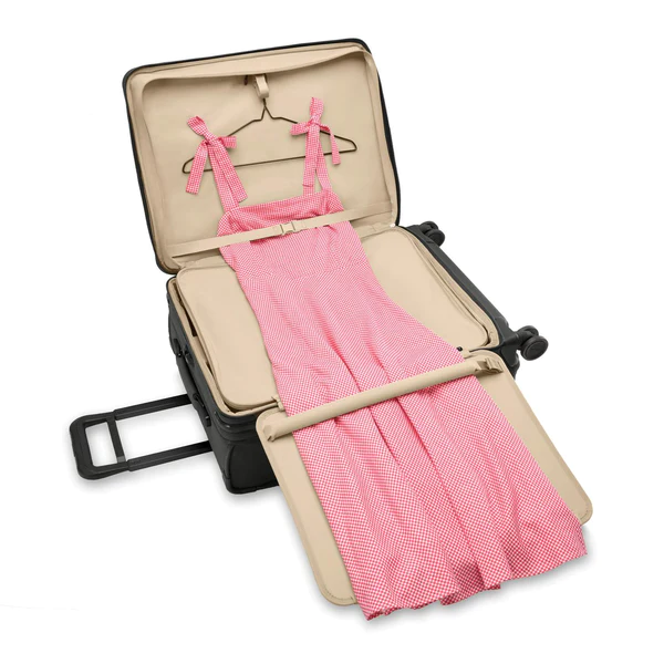 Briggs & Riley Baseline Medium Expandable Spinner - Image 9