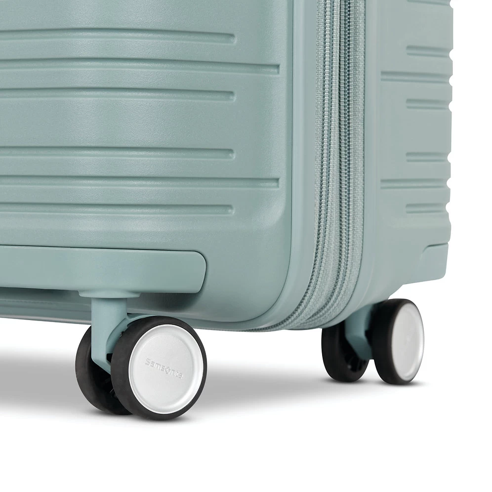 Samsonite Elevation Plus Medium Glider - Image 10