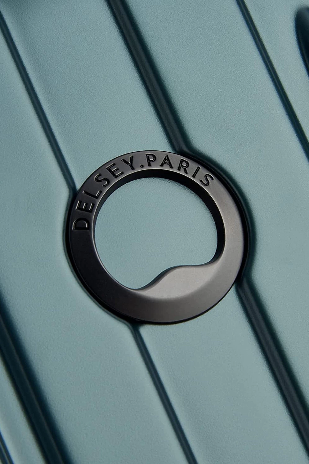 Delsey Helium Titanium 21" Exp. Spinner Carry-On - Image 9